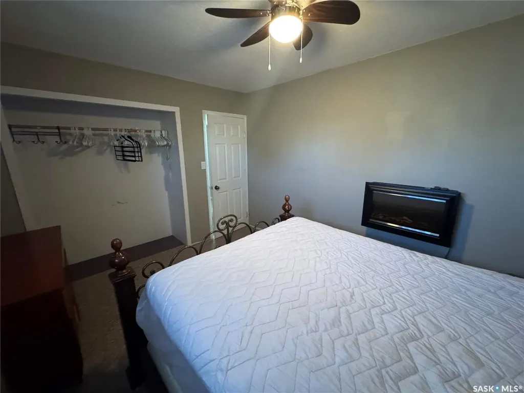 307 6th Avenue E Biggar SK S0K 0M0