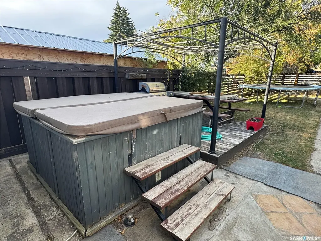 307 6th Avenue E Biggar SK S0K 0M0