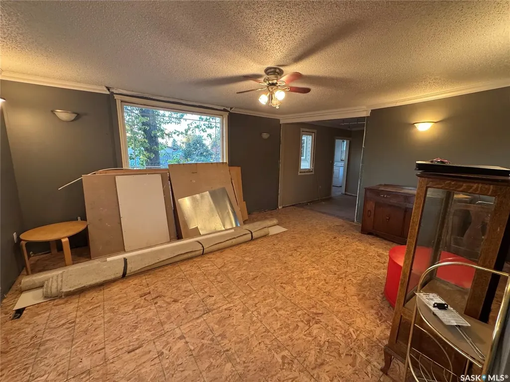 319 3rd Avenue W Biggar SK S0K 0M0