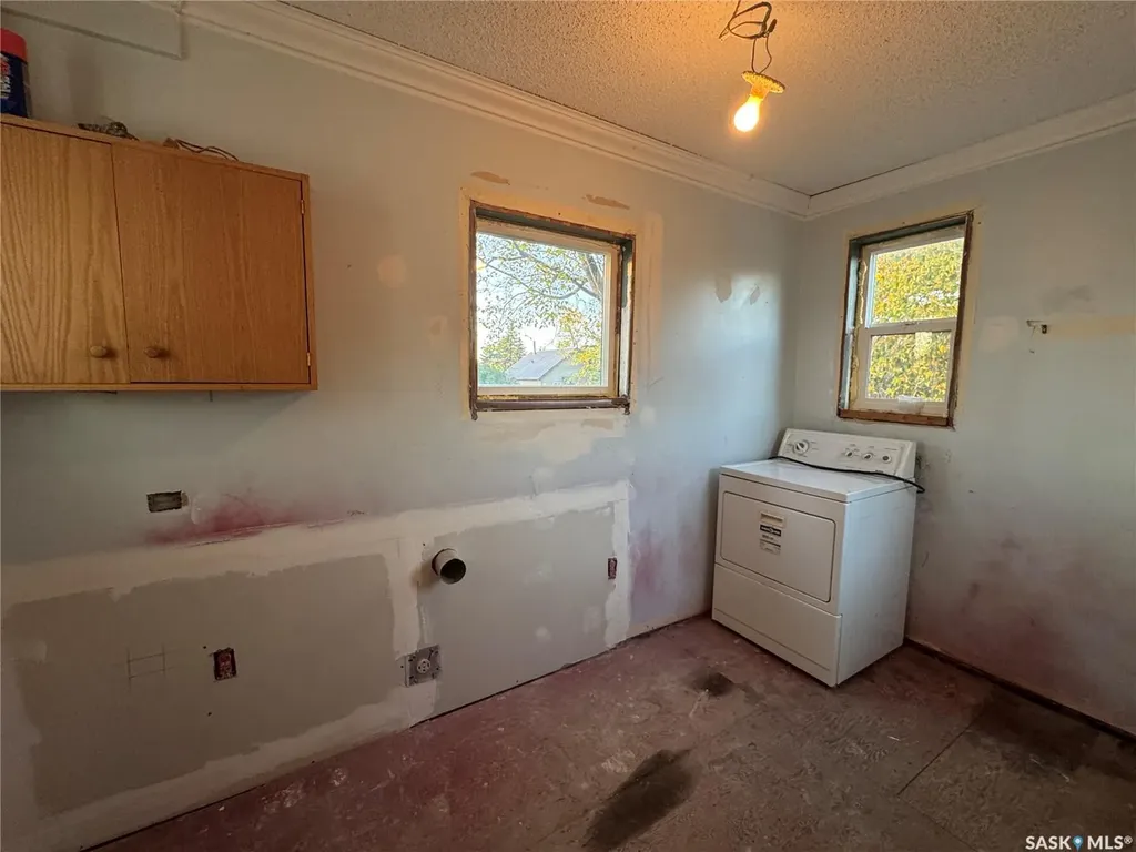 319 3rd Avenue W Biggar SK S0K 0M0