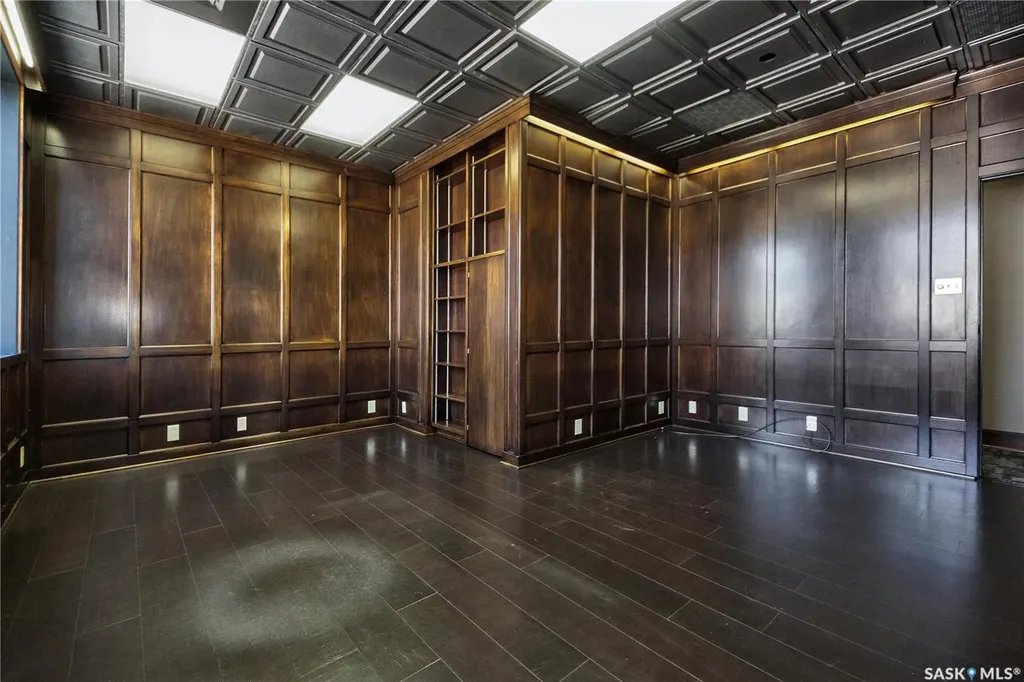 1102 1st Avenue W Prince Albert SK S6V 4Y6