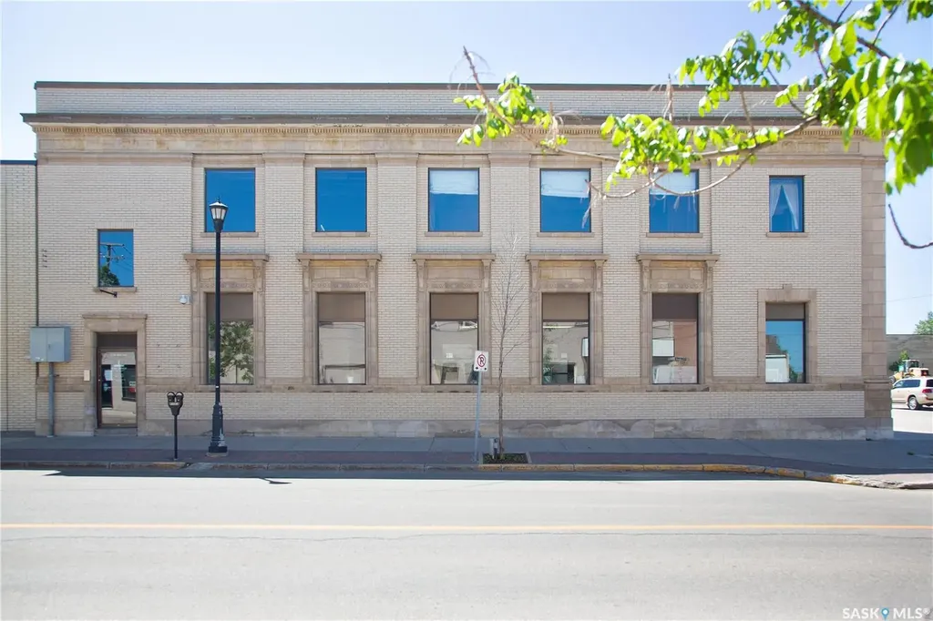 1102 1st Avenue W Prince Albert SK S6V 4Y6