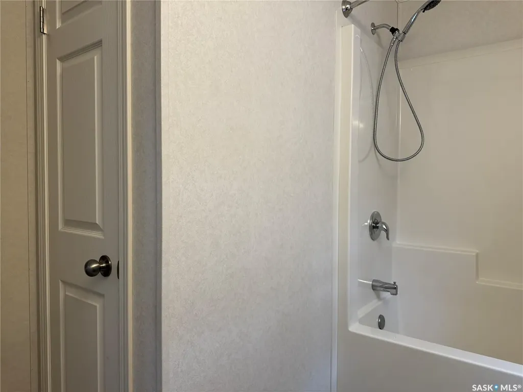 226 Hopp Street Jansen SK S0K 2B0