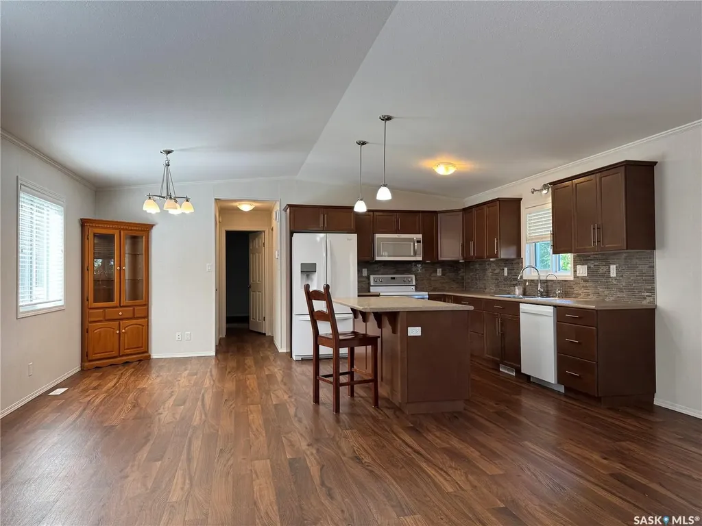 226 Hopp Street Jansen SK S0K 2B0