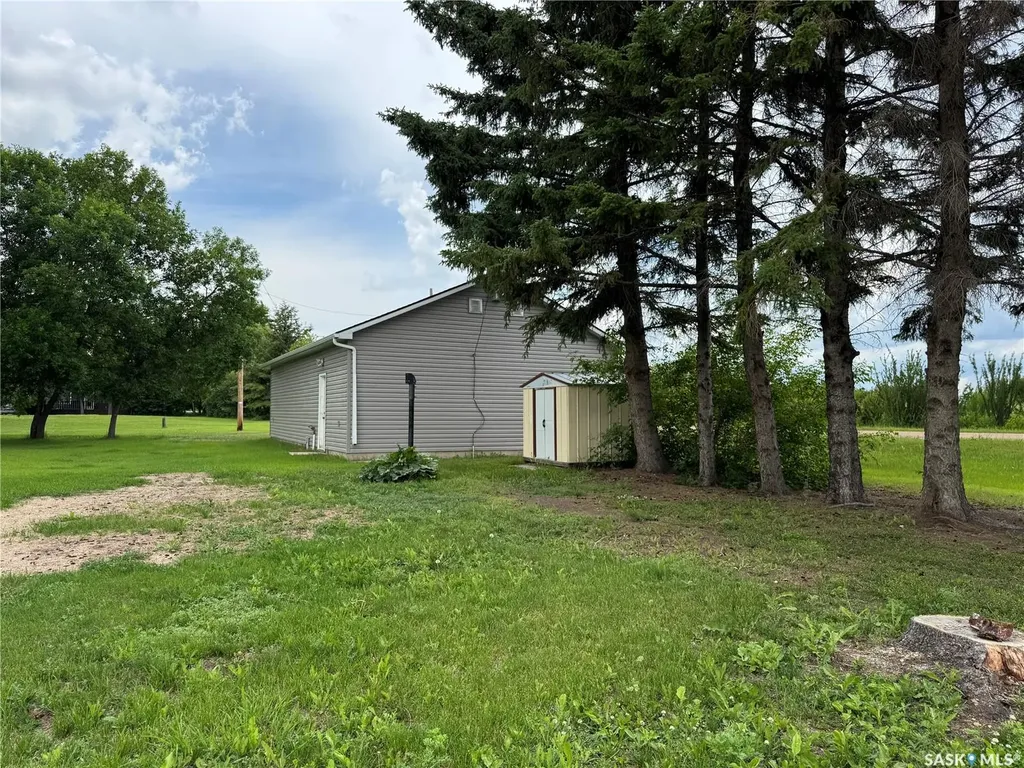 226 Hopp Street Jansen SK S0K 2B0