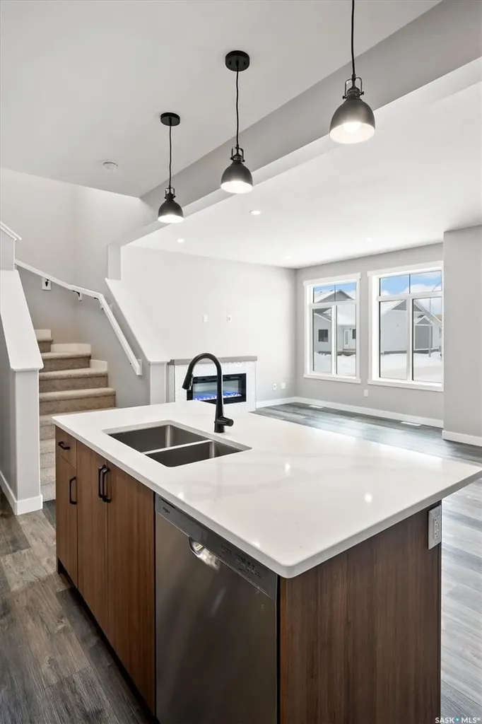 214 Fortosky Crescent Saskatoon SK S7M 5X3