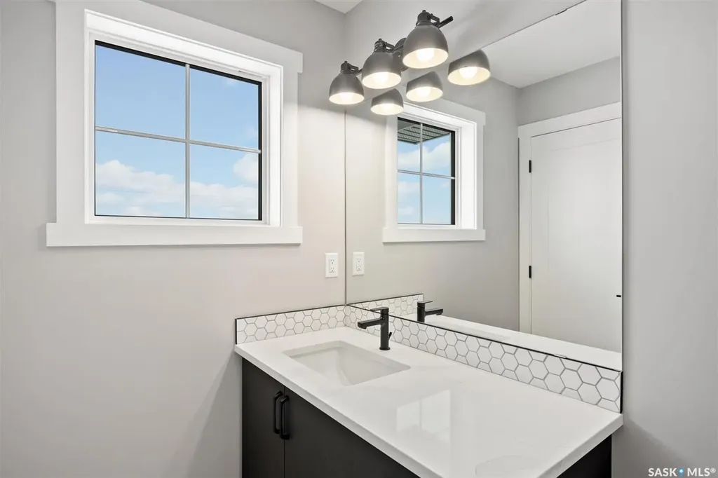 214 Fortosky Crescent Saskatoon SK S7M 5X3