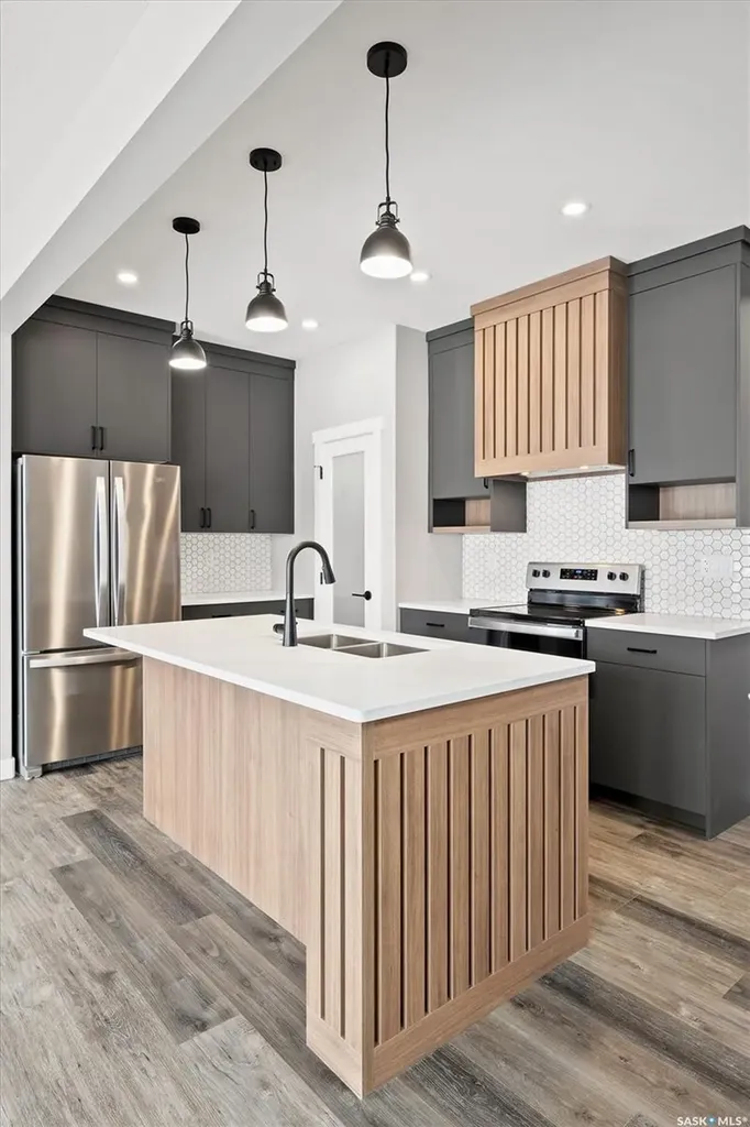 214 Fortosky Crescent Saskatoon SK S7M 5X3