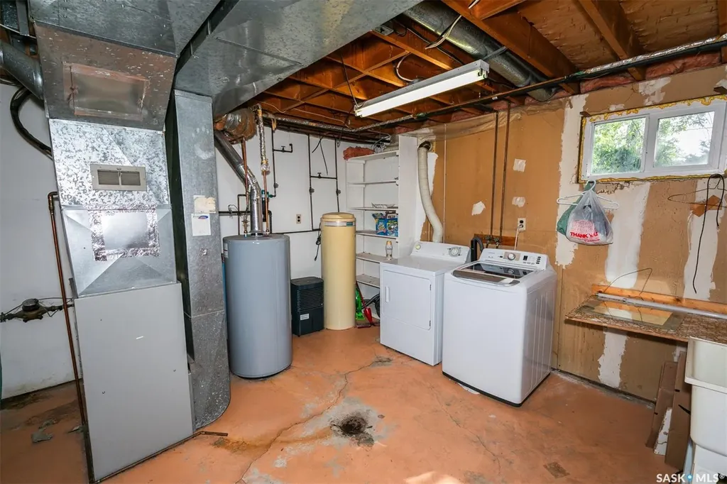 313 Yukon Avenue Kerrobert SK S0L 1R0