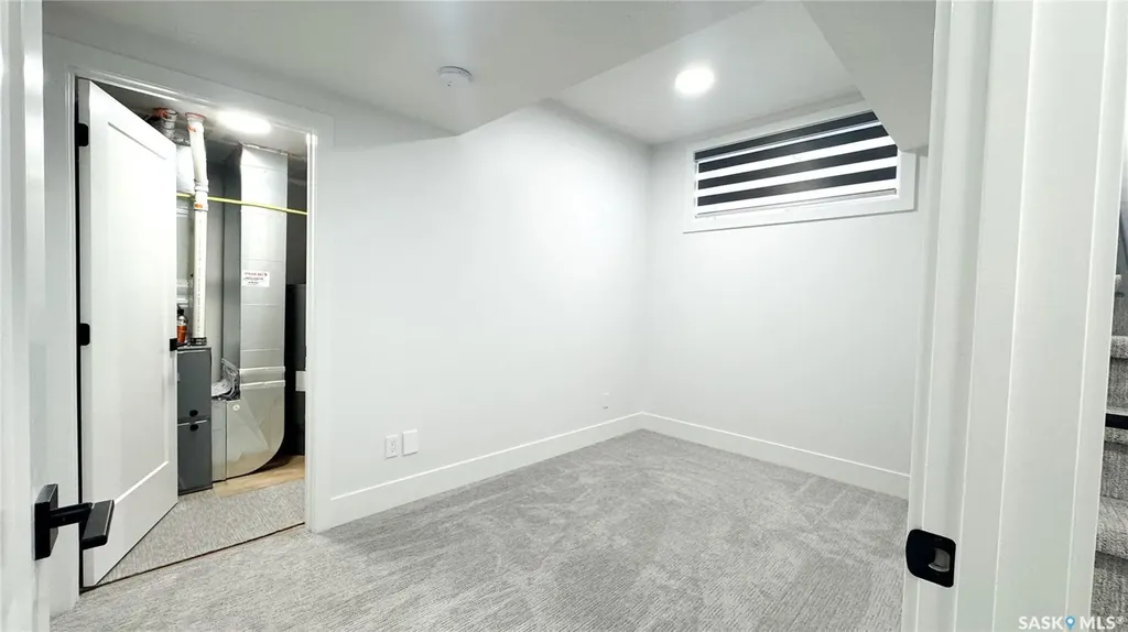 462 Nazarali Manor Saskatoon SK S7V 1X4
