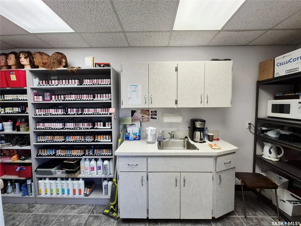 1081 Central Avenue N Swift Current SK S9H 4Z2