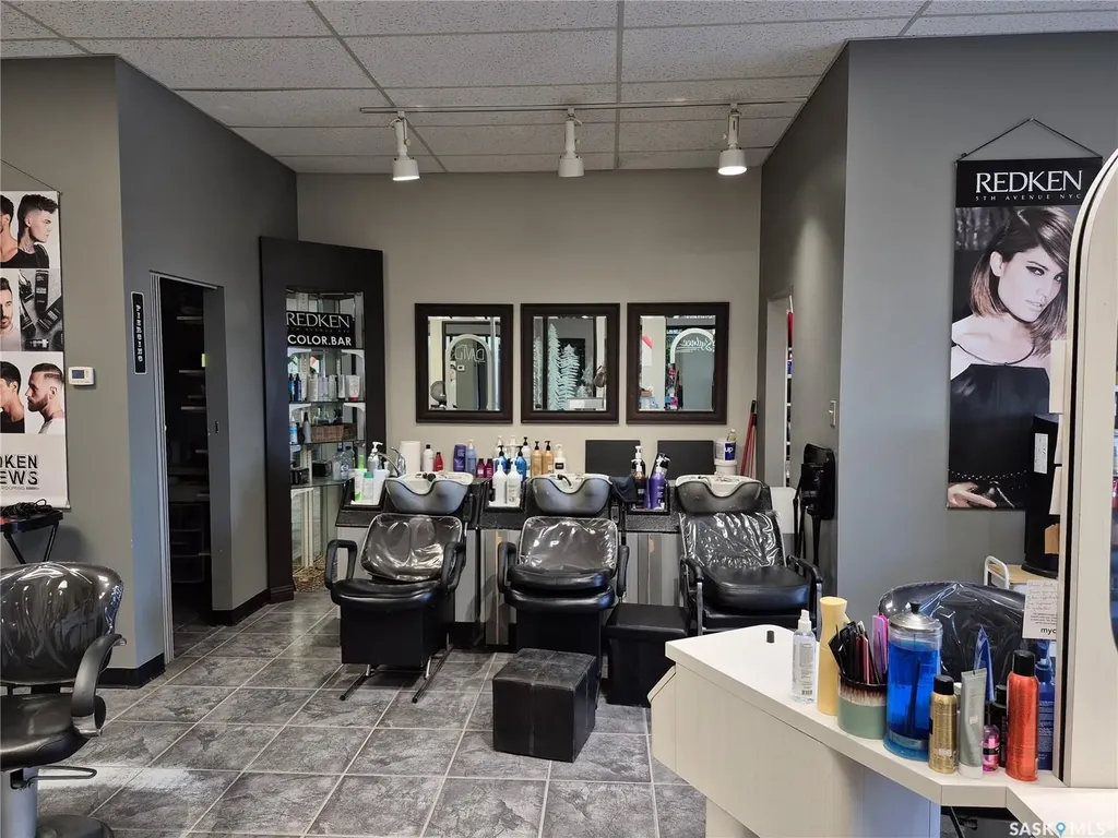 1081 Central Avenue N Swift Current SK S9H 4Z2
