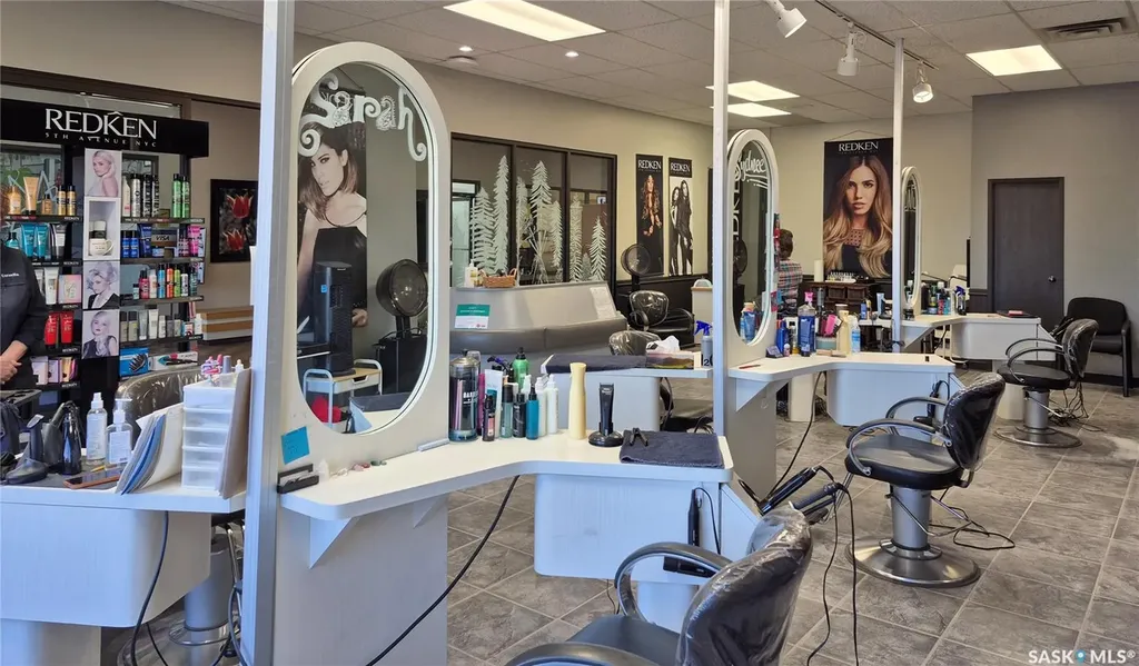 1081 Central Avenue N Swift Current SK S9H 4Z2