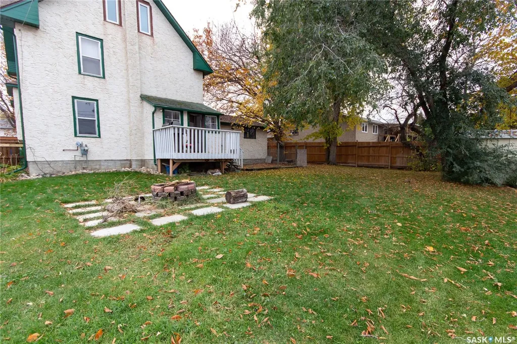 312 32nd Street Battleford SK S0M 0E0