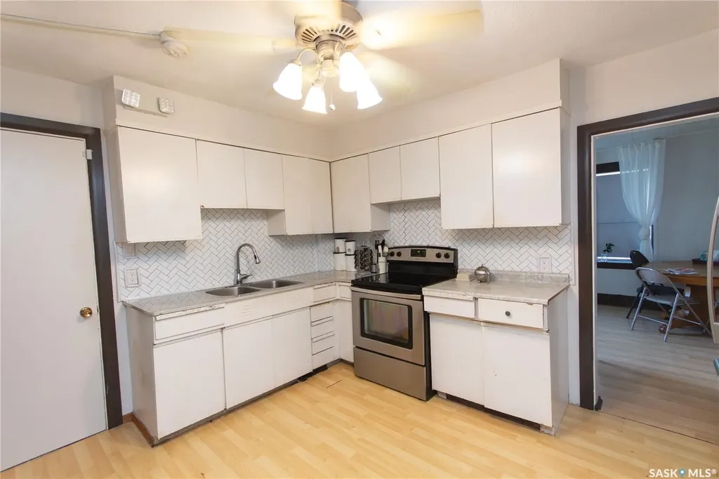 312 32nd Street Battleford SK S0M 0E0