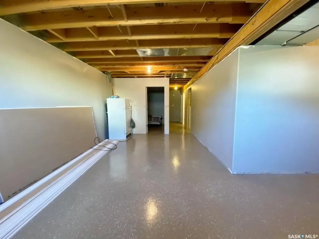 320 4th Avenue Dodsland SK S0L 0V0