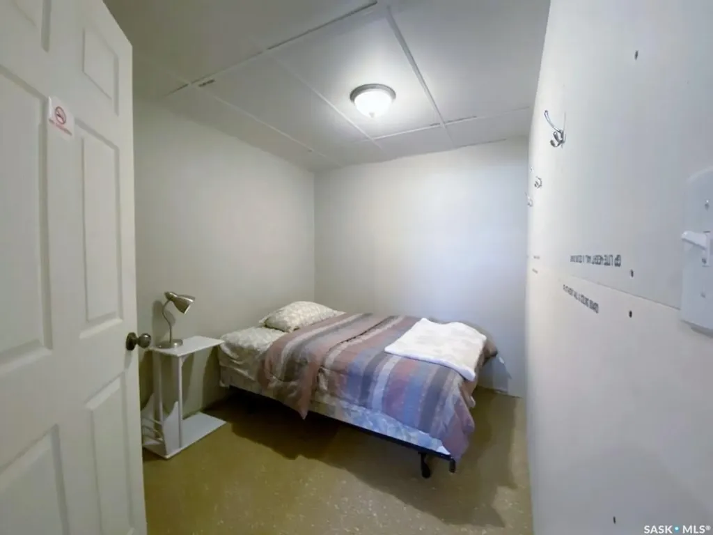 320 4th Avenue Dodsland SK S0L 0V0