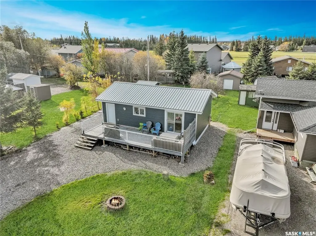 17 White Poplar Crescent Candle Lake SK S0J 3E0
