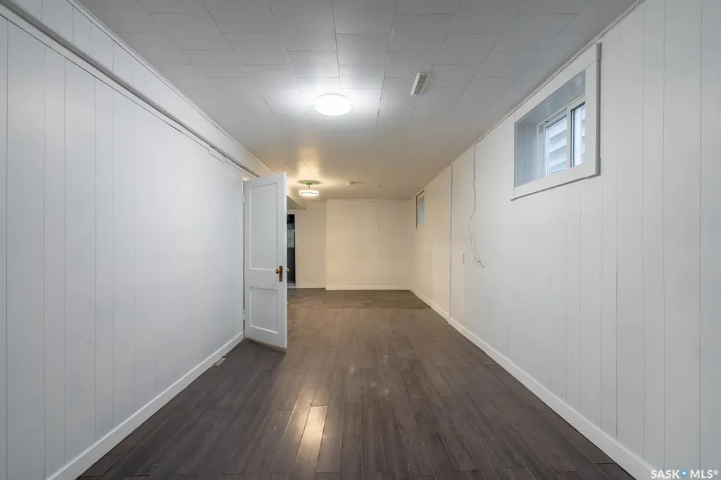 1321 Victoria Avenue Regina SK S4P 0P2