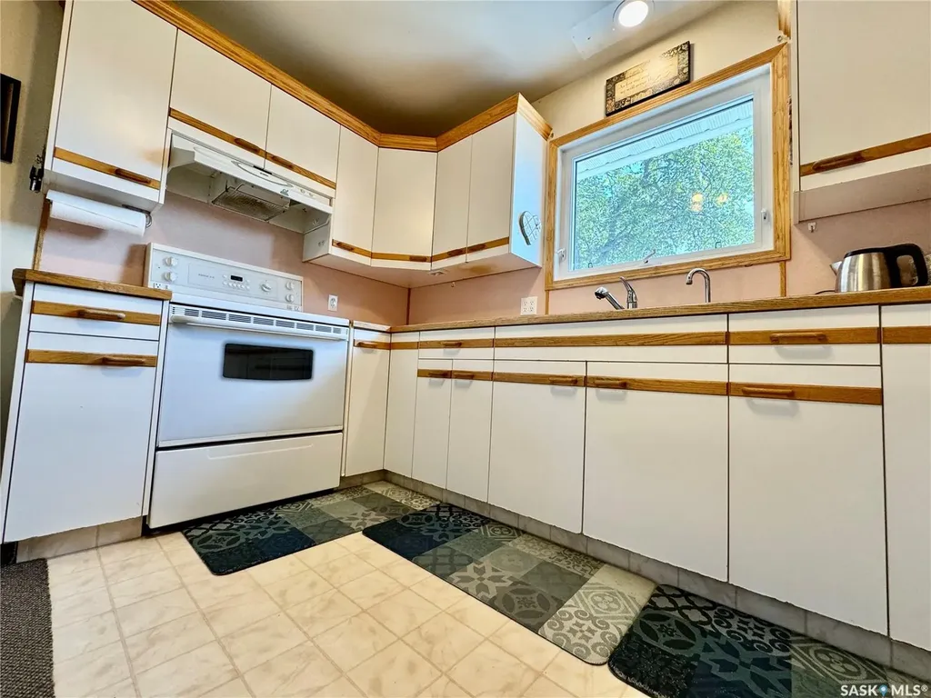 603 2nd Street NE Preeceville SK S0A 3B0