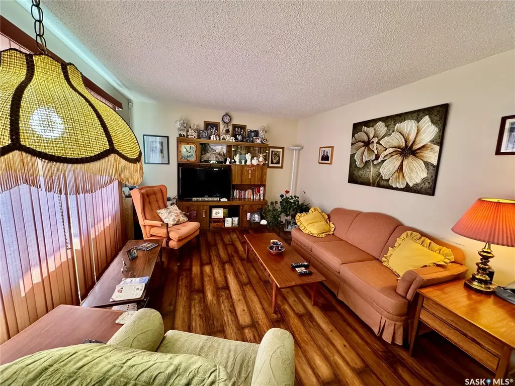 603 2nd Street NE Preeceville SK S0A 3B0
