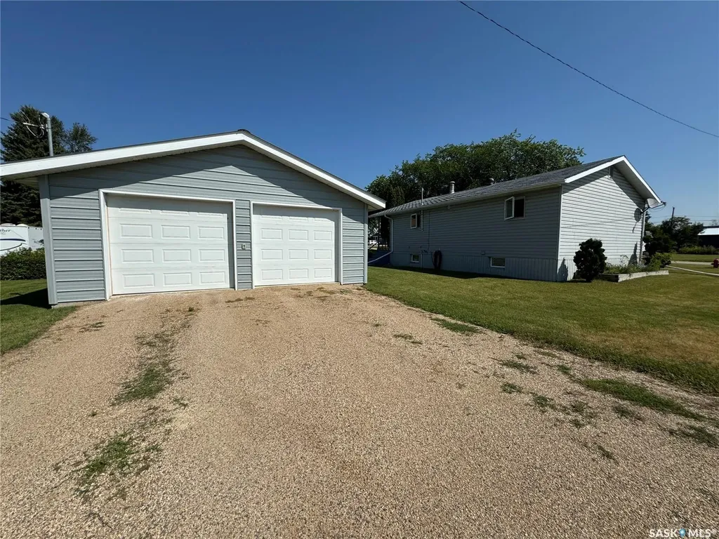 603 2nd Street NE Preeceville SK S0A 3B0