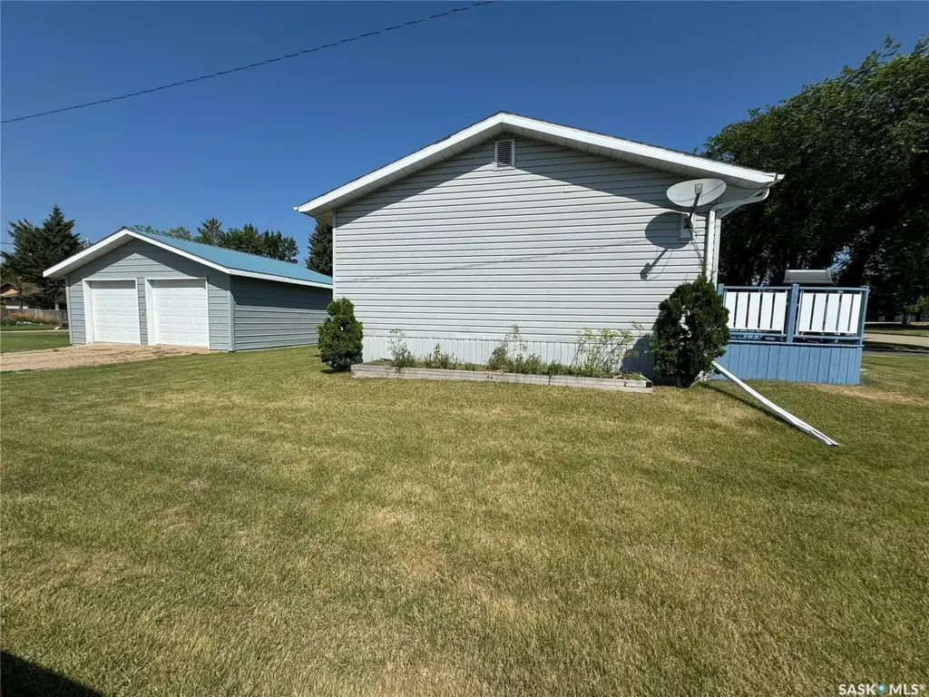603 2nd Street NE Preeceville SK S0A 3B0