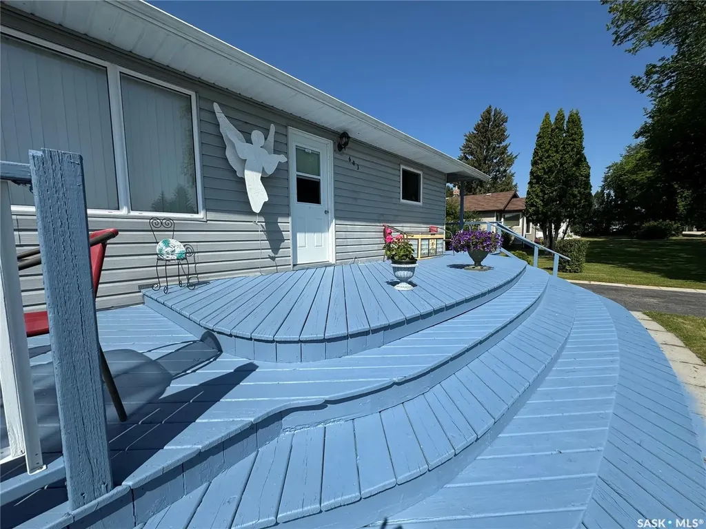 603 2nd Street NE Preeceville SK S0A 3B0