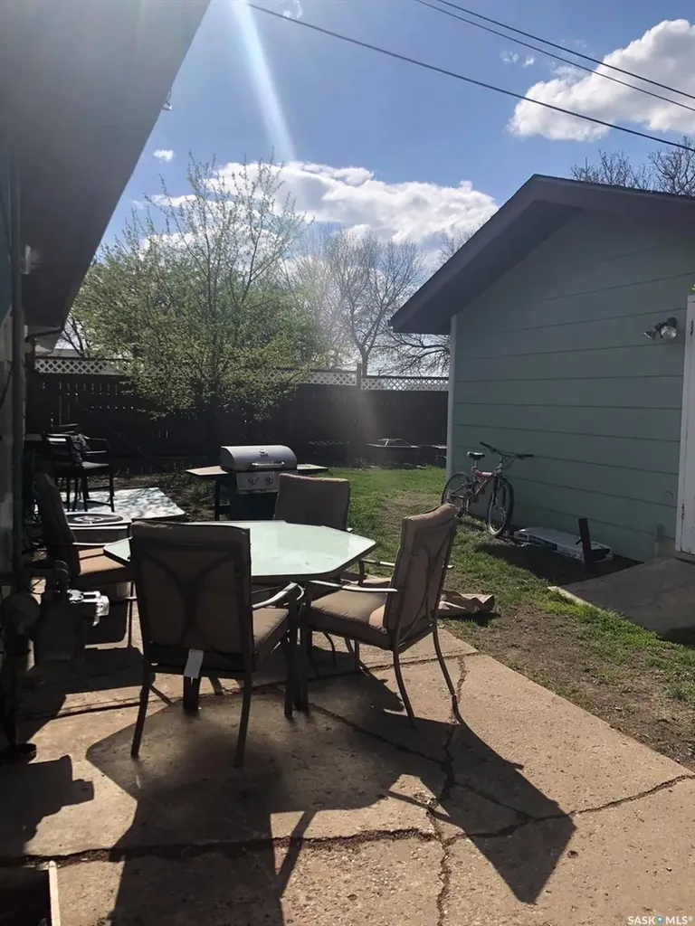 310 Dominion Road Assiniboia SK S0H 0B0