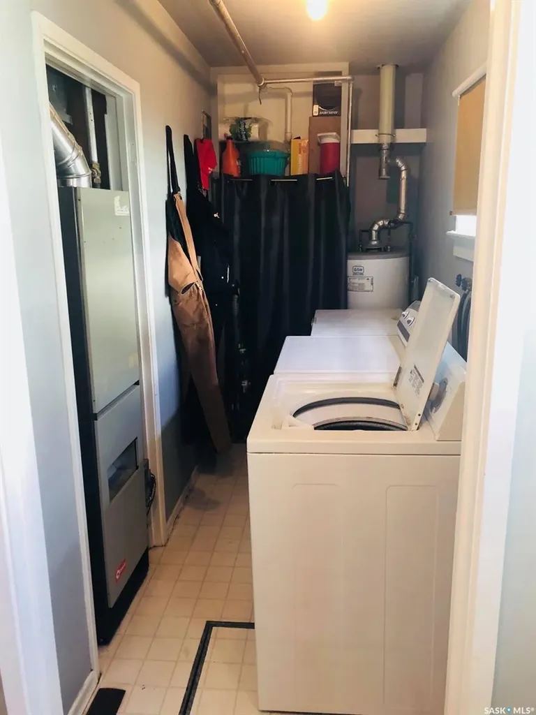 310 Dominion Road Assiniboia SK S0H 0B0