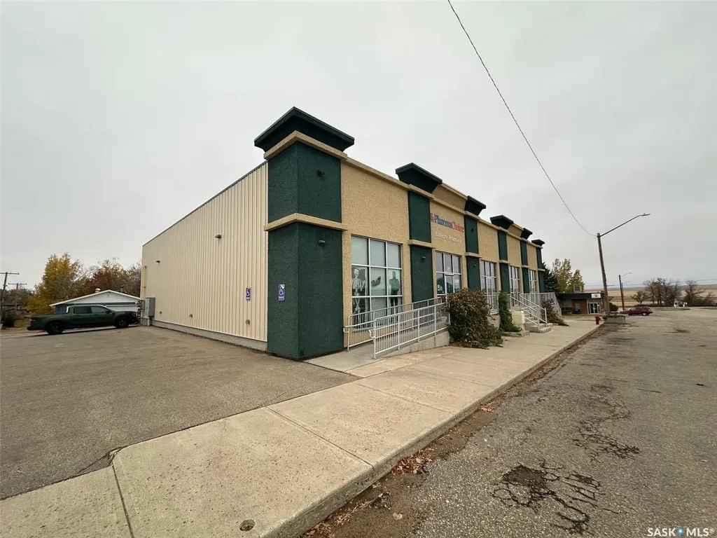 102-124 Main Street Lafleche SK S0H 2K0