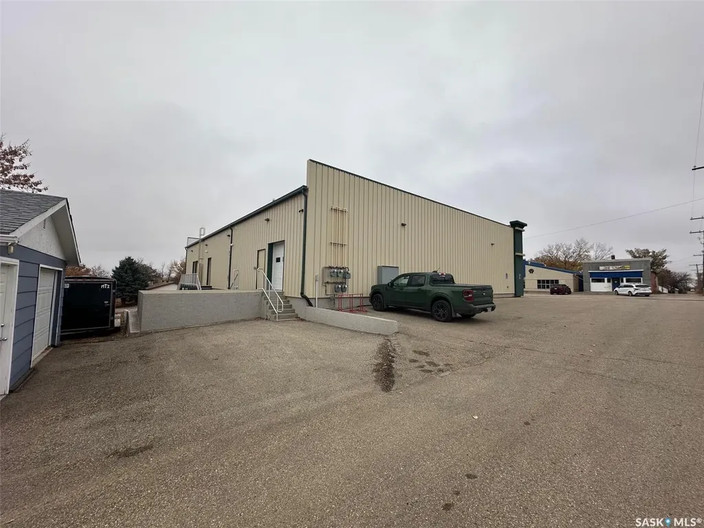 102-124 Main Street Lafleche SK S0H 2K0
