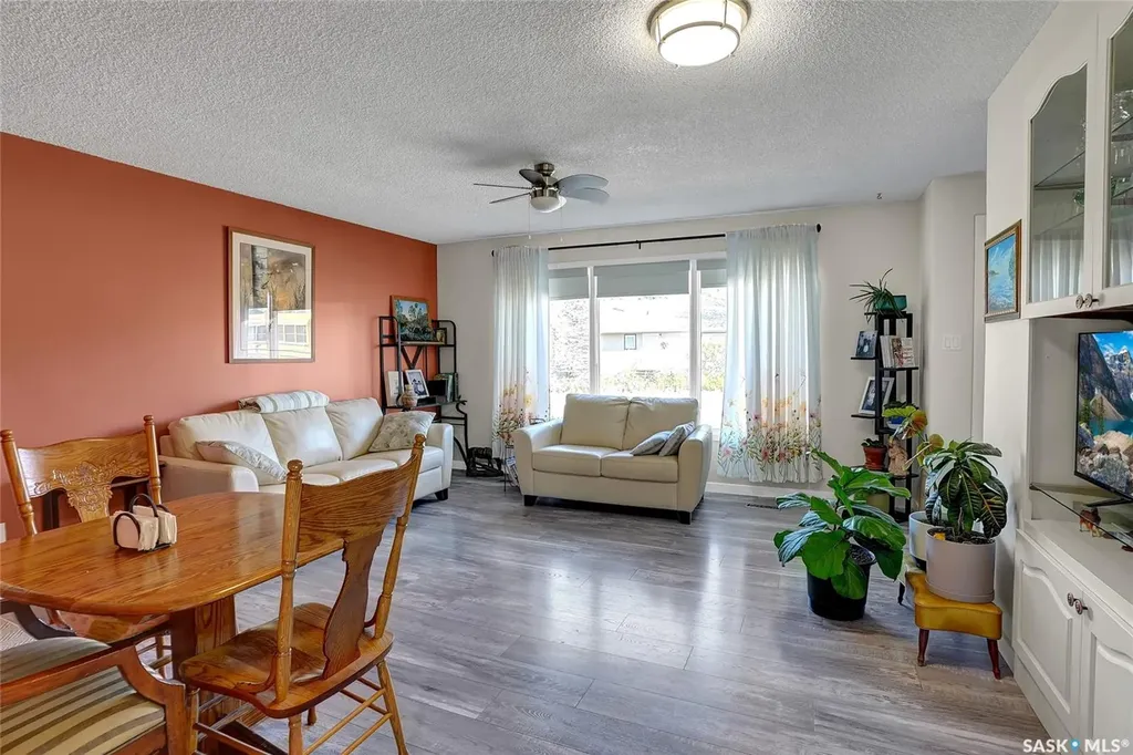 704 Leeville Drive Assiniboia SK S0H 0B0