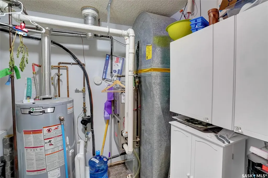 704 Leeville Drive Assiniboia SK S0H 0B0