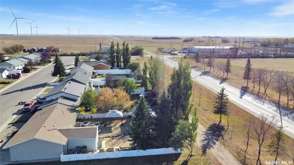 704 Leeville Drive Assiniboia SK S0H 0B0