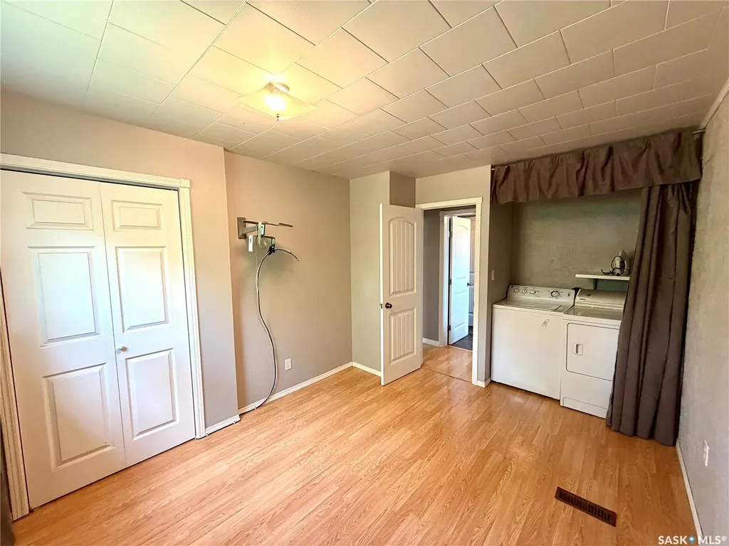 204 4th Street E Carnduff SK S0C 0S0