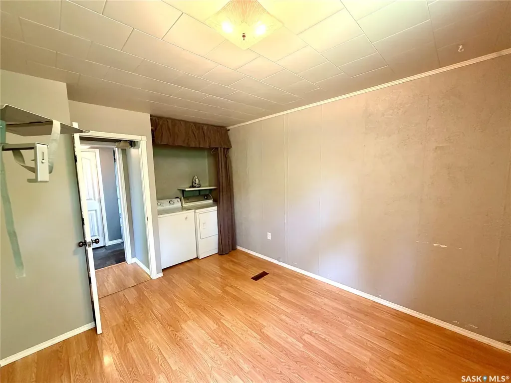 204 4th Street E Carnduff SK S0C 0S0