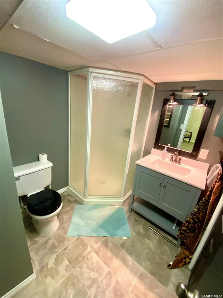 204 4th Street E Carnduff SK S0C 0S0