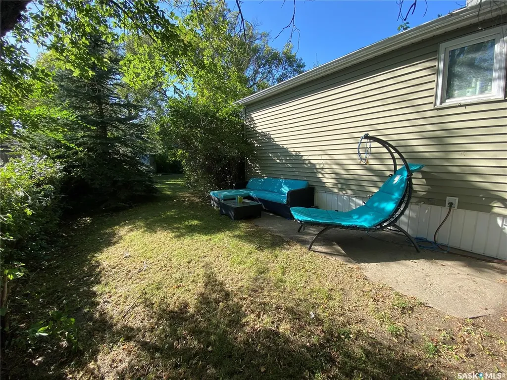 204 4th Street E Carnduff SK S0C 0S0