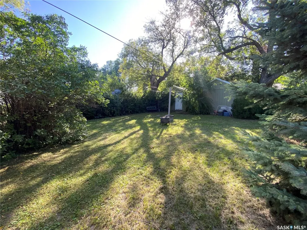 204 4th Street E Carnduff SK S0C 0S0