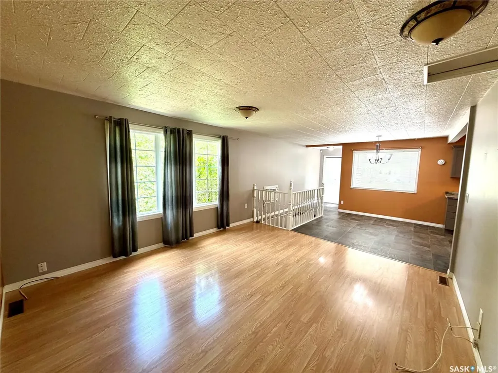 204 4th Street E Carnduff SK S0C 0S0