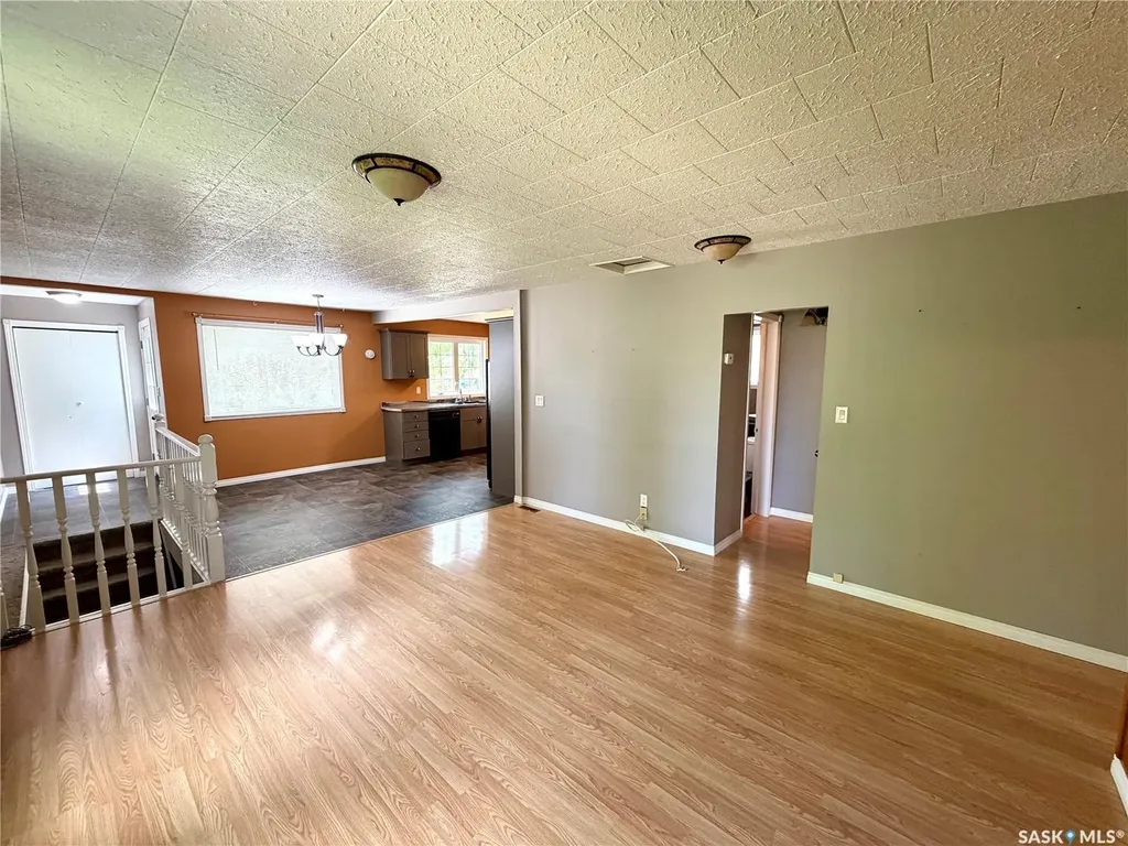 204 4th Street E Carnduff SK S0C 0S0