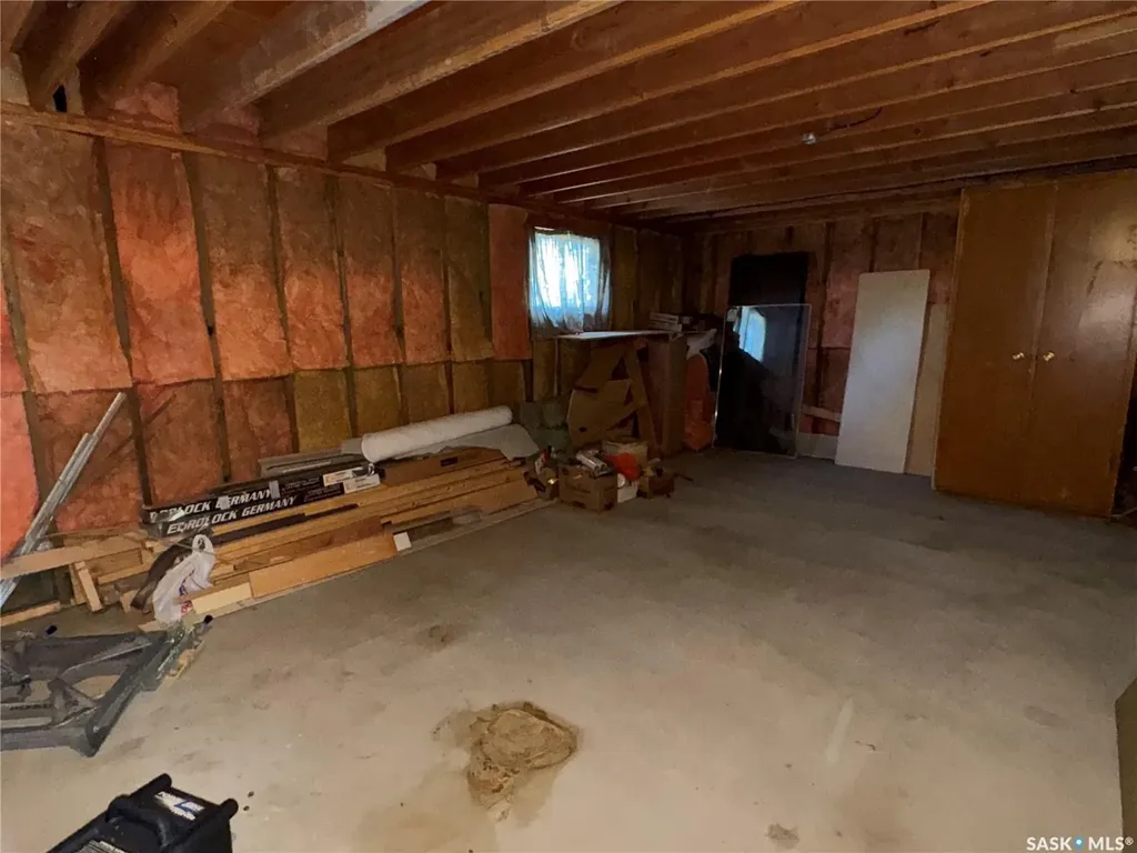 202 4th Avenue Landis SK S0K 2K0