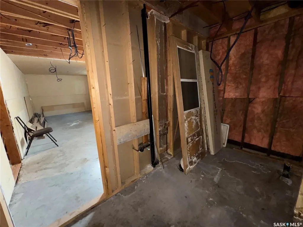 202 4th Avenue Landis SK S0K 2K0