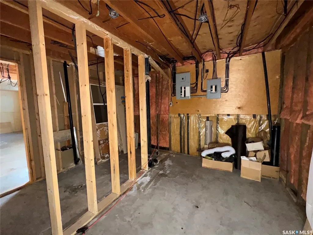 202 4th Avenue Landis SK S0K 2K0