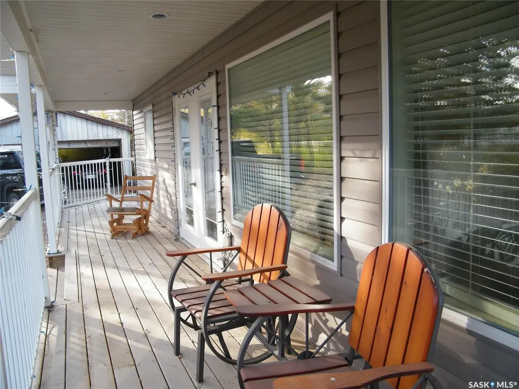 431 Centre Street Middle Lake SK S0K 2X0
