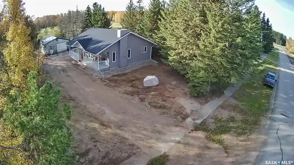 431 Centre Street Middle Lake SK S0K 2X0