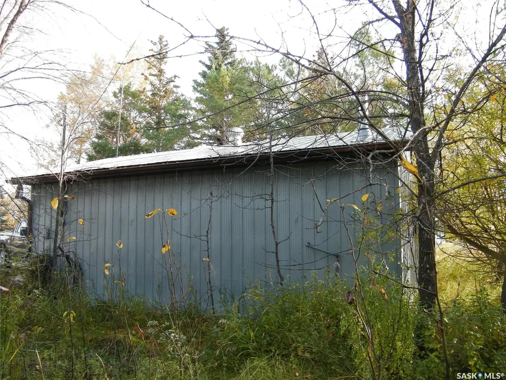 431 Centre Street Middle Lake SK S0K 2X0