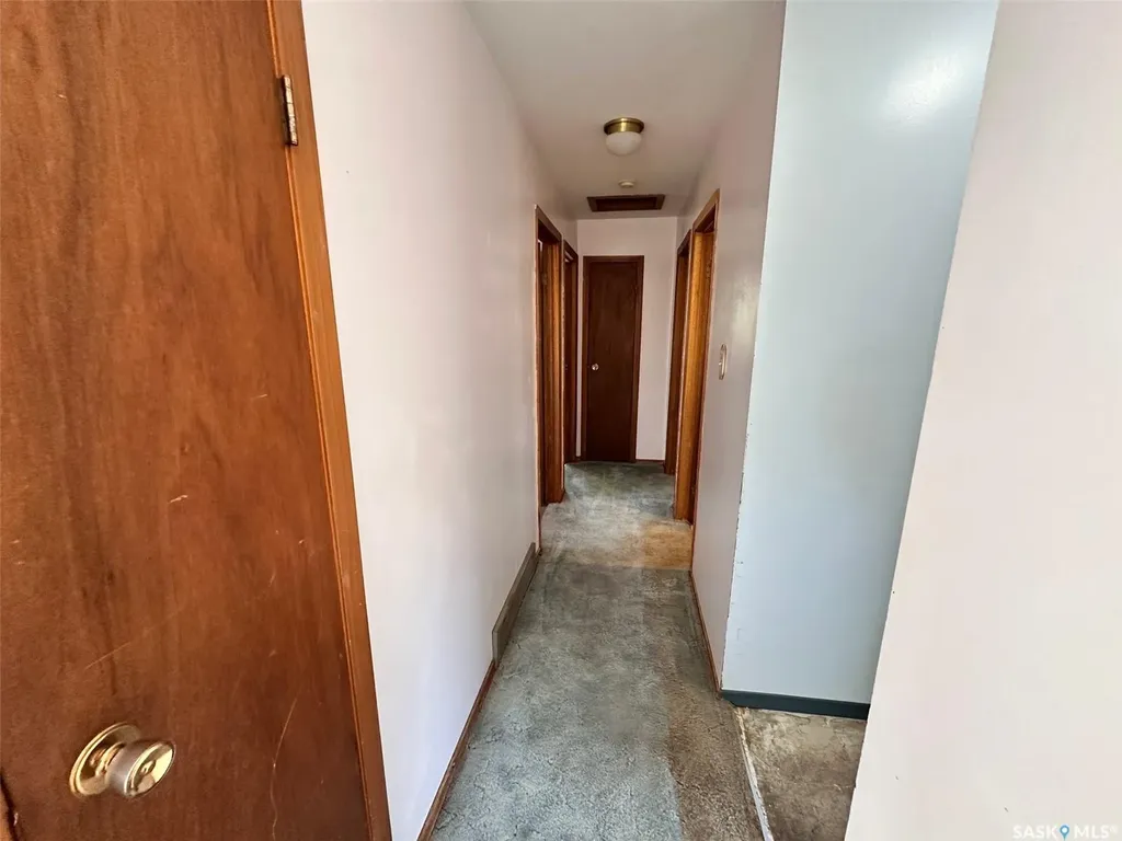 441 4th Street Leoville SK S0J 1N0