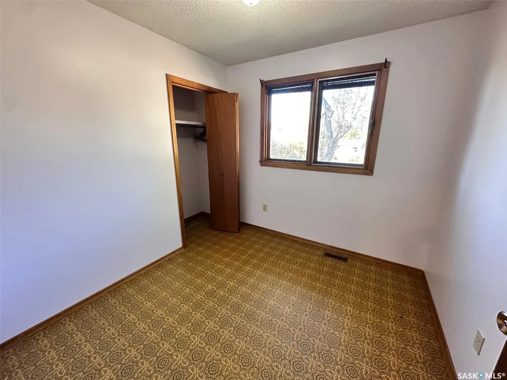 441 4th Street Leoville SK S0J 1N0